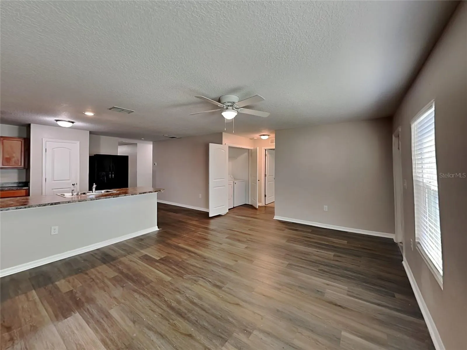 275 ELM CT