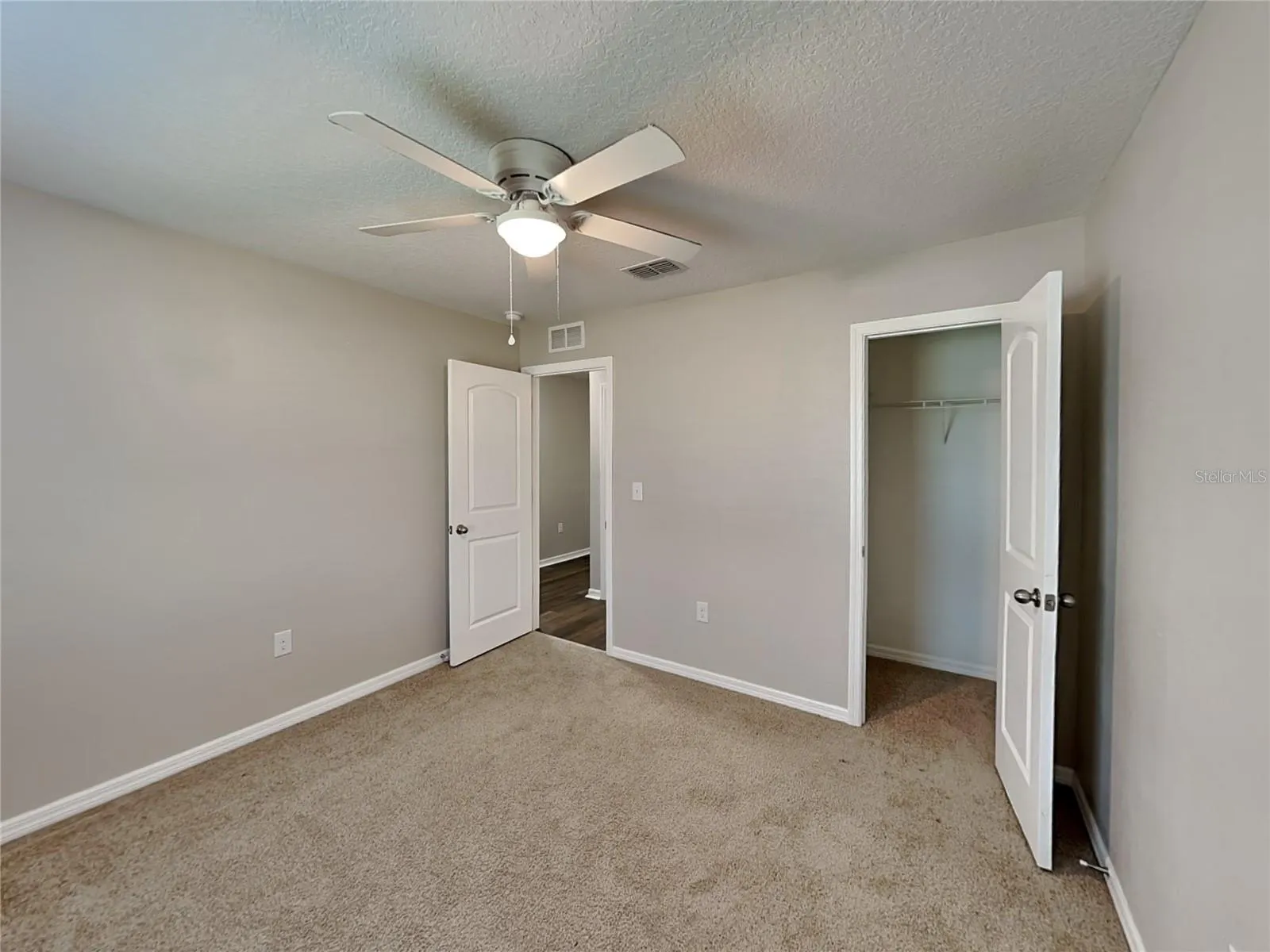 275 ELM CT