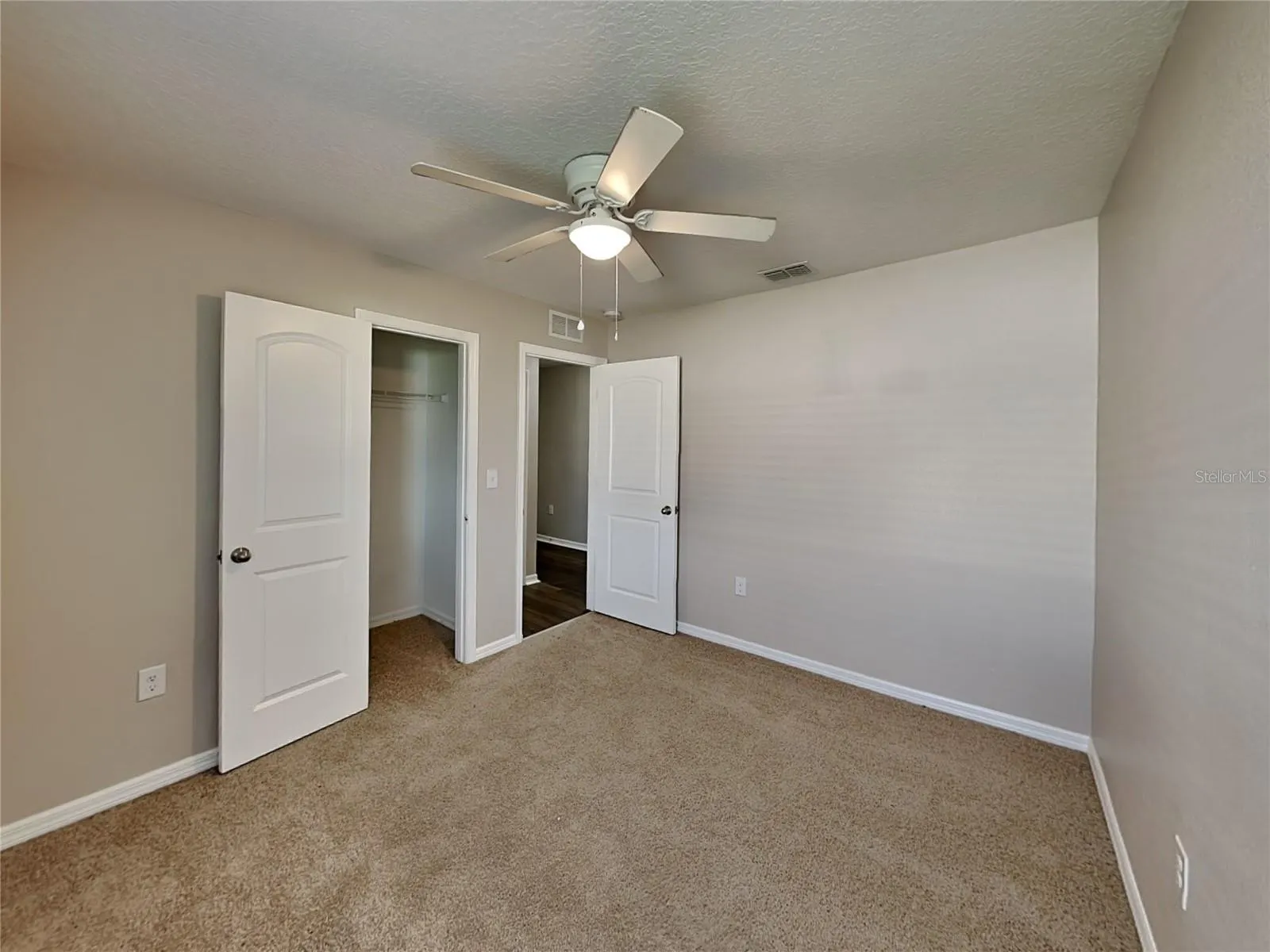 275 ELM CT