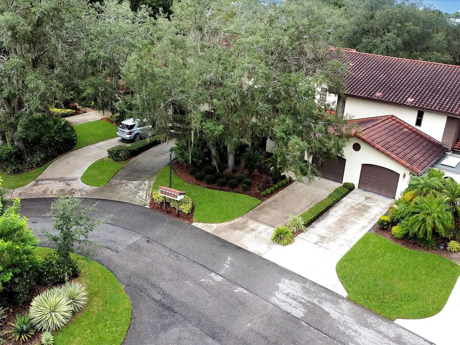 153 STRATFORD CT