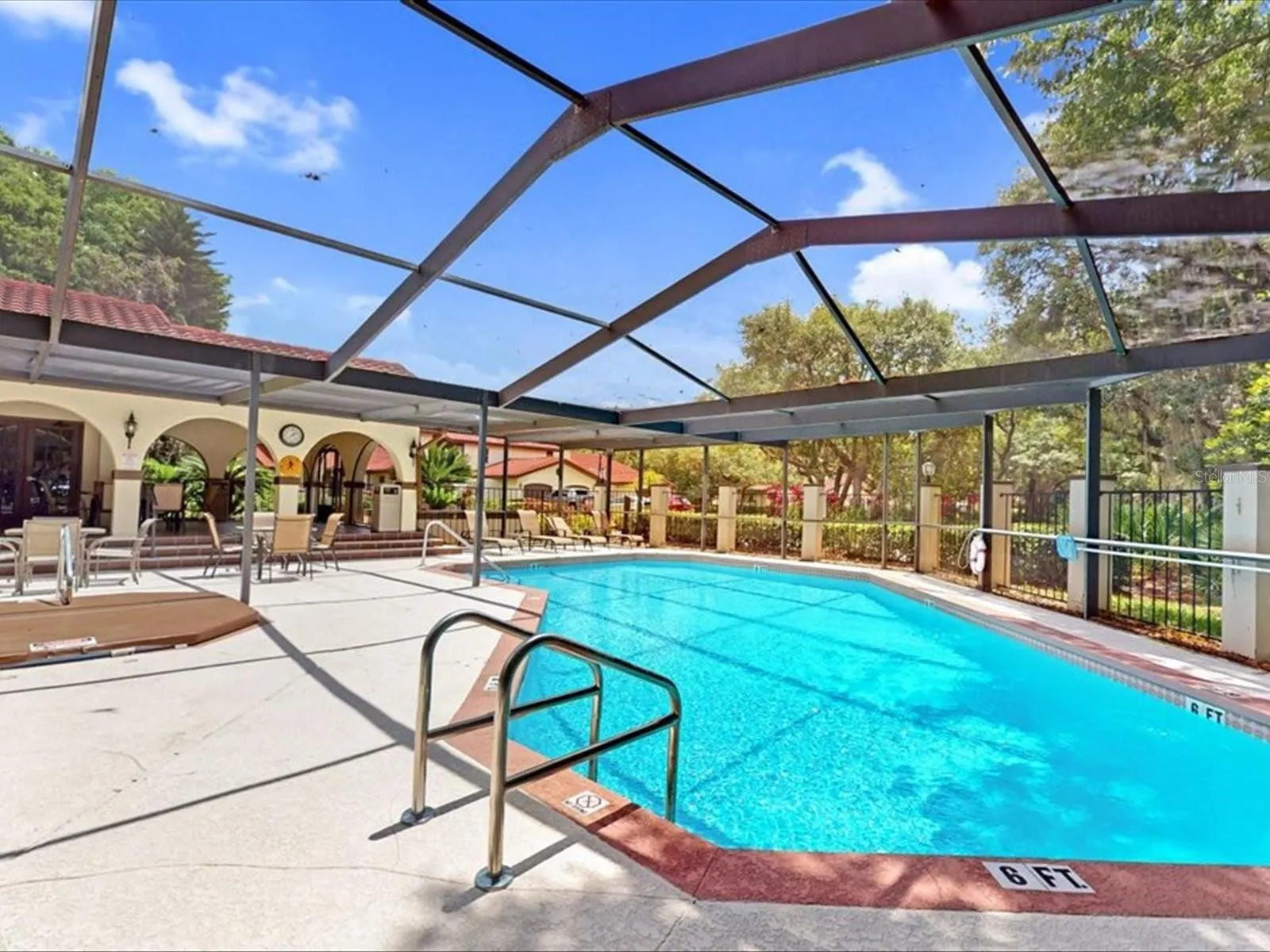 153 STRATFORD CT