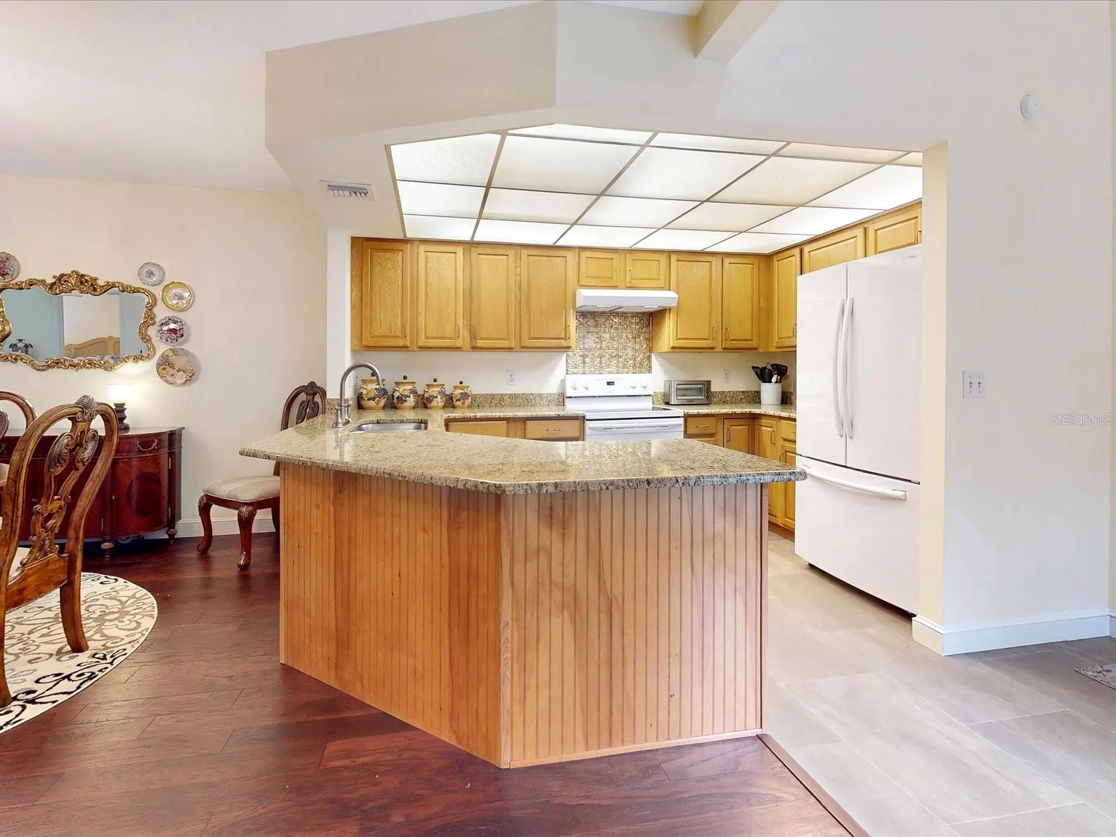 153 STRATFORD CT