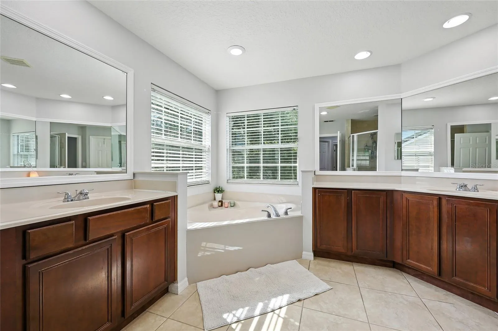 5816 COVINGTON COVE WAY