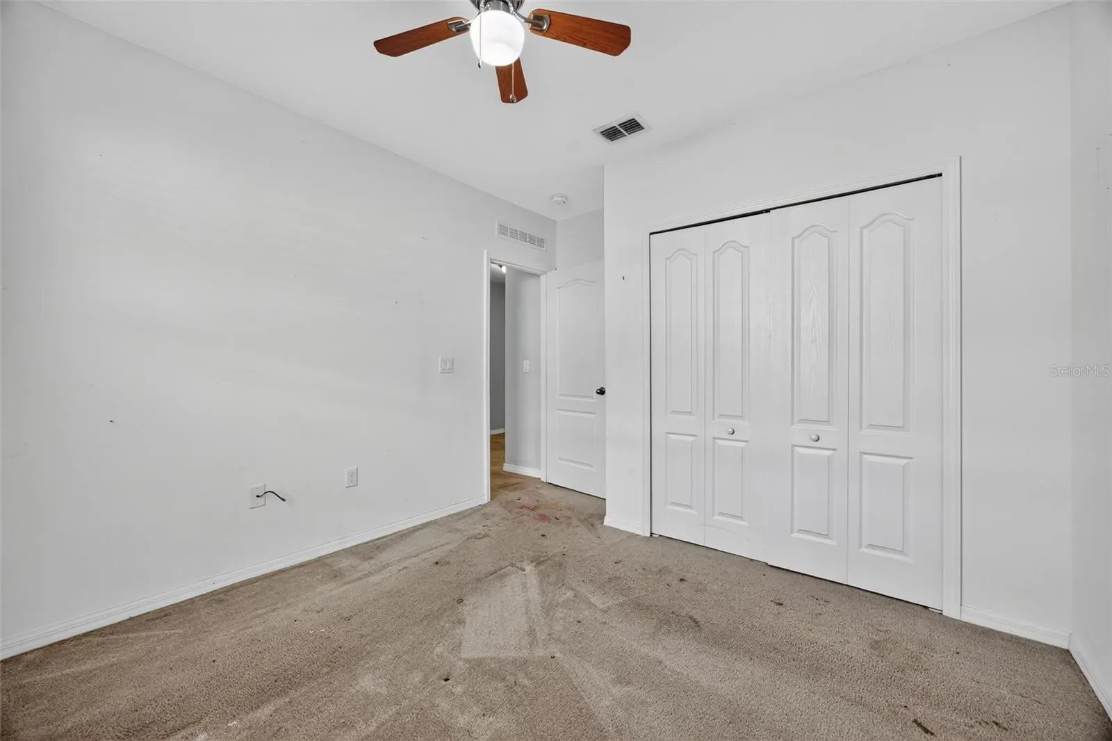 915 REVERE AVE