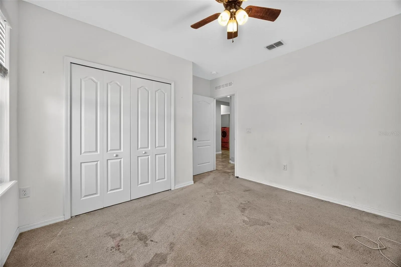 915 REVERE AVE