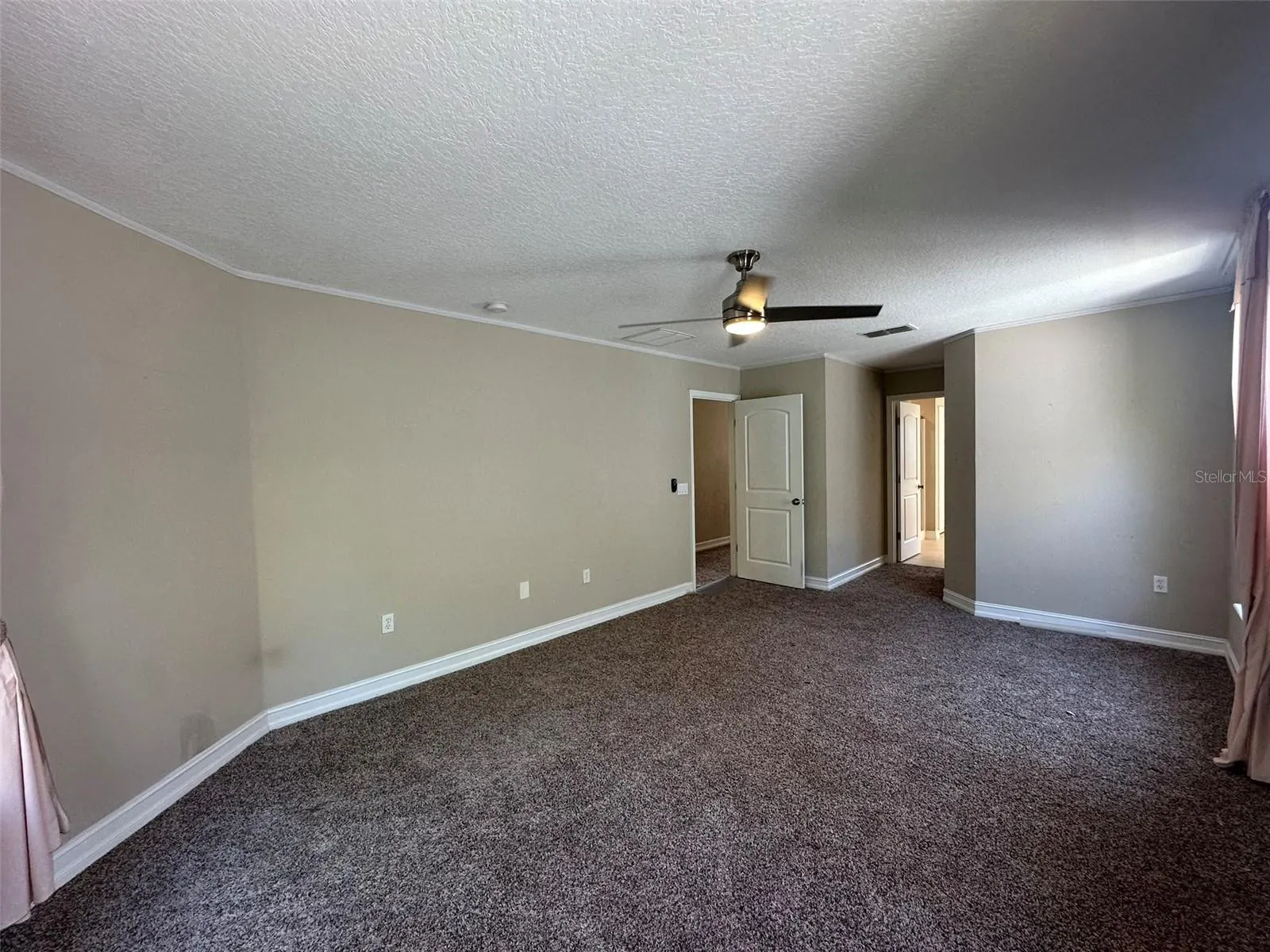6979 BLUESTEM RD