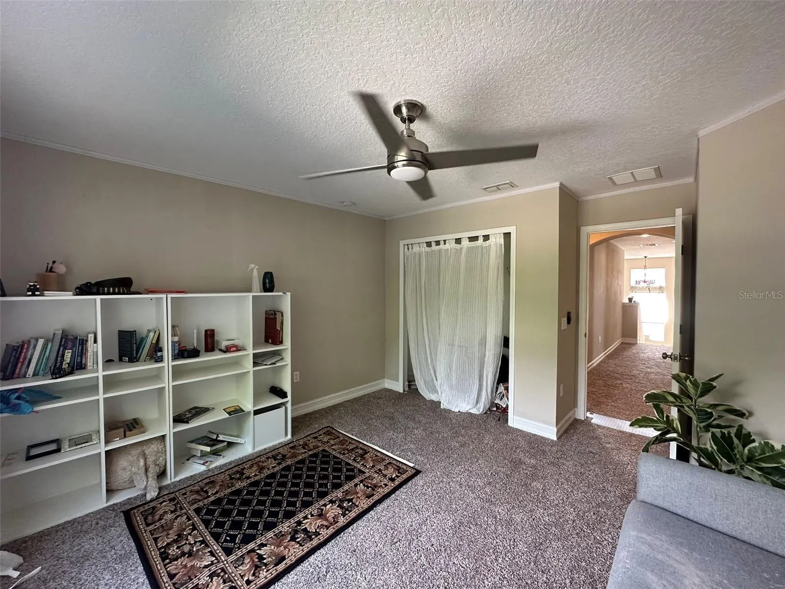 6979 BLUESTEM RD