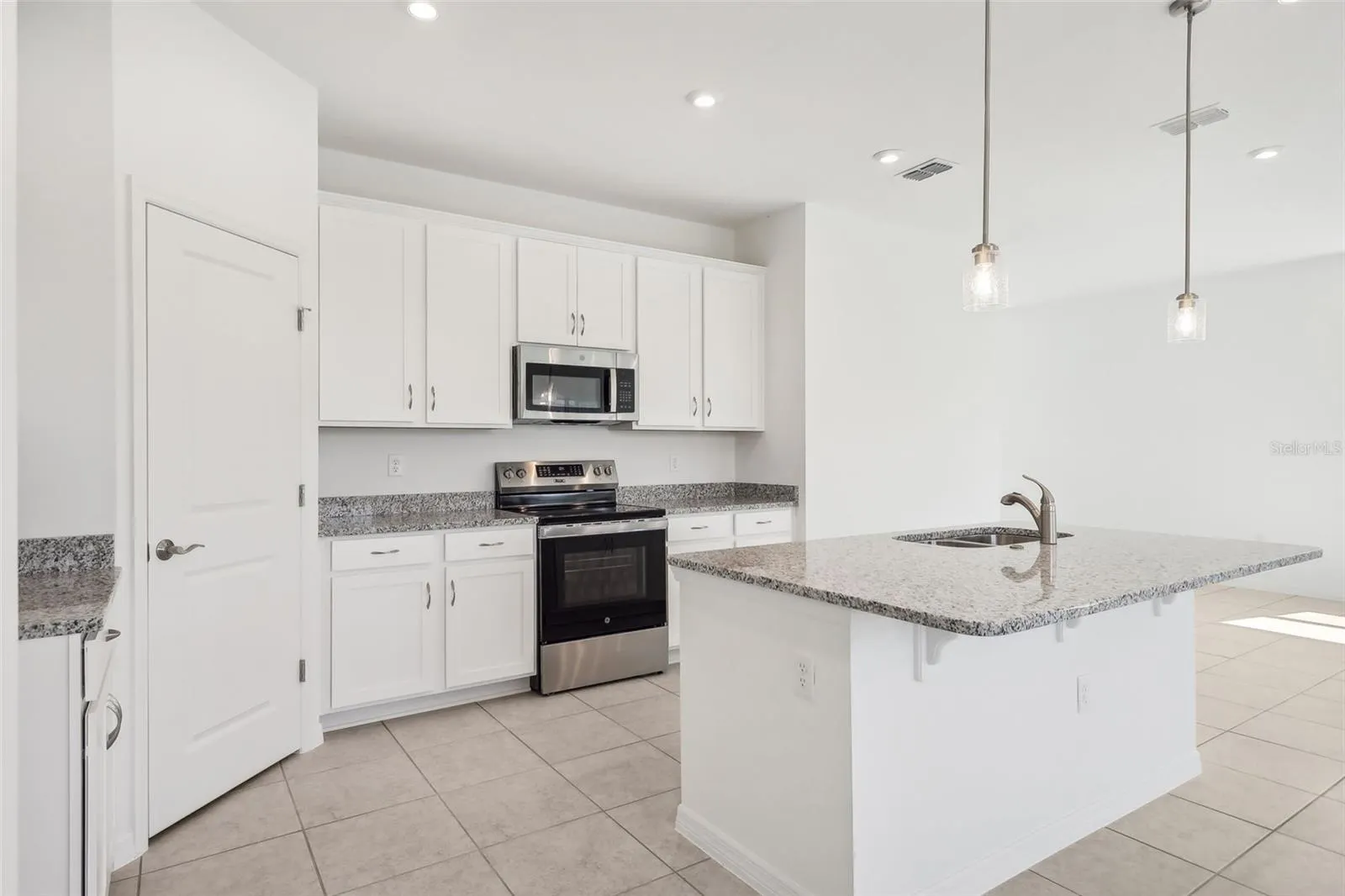 4156 LAVENDER CT