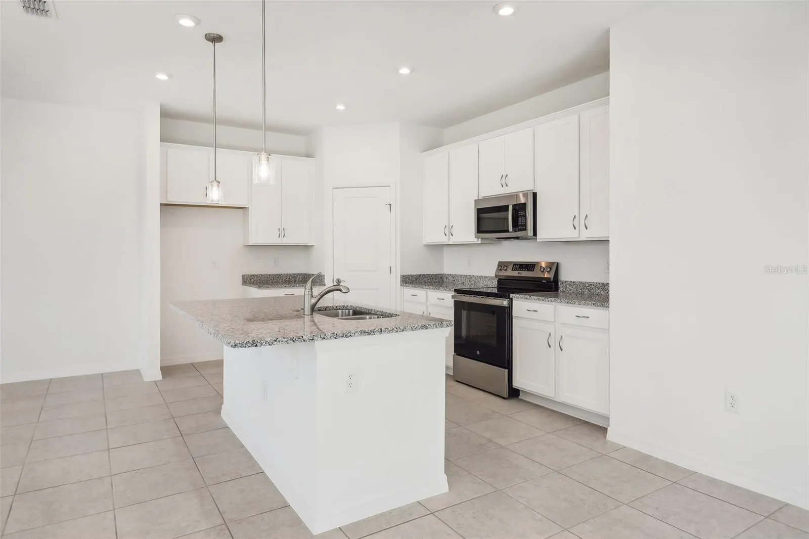 4156 LAVENDER CT