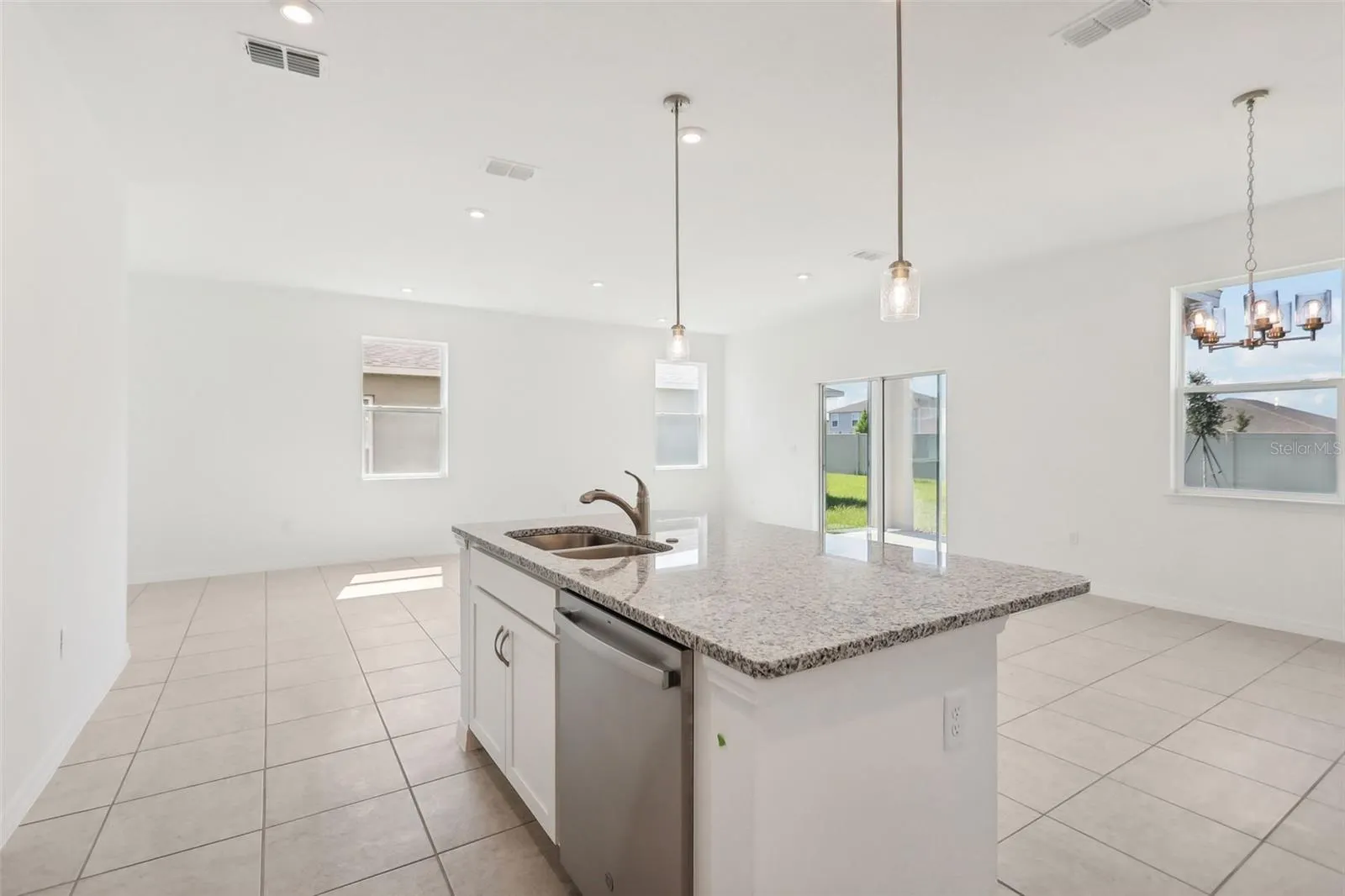 4156 LAVENDER CT