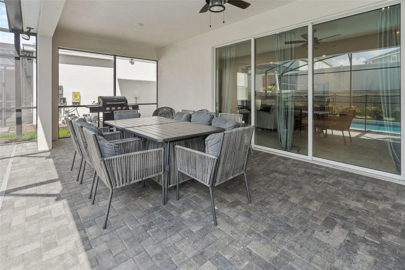 2070 LELANI CIR
