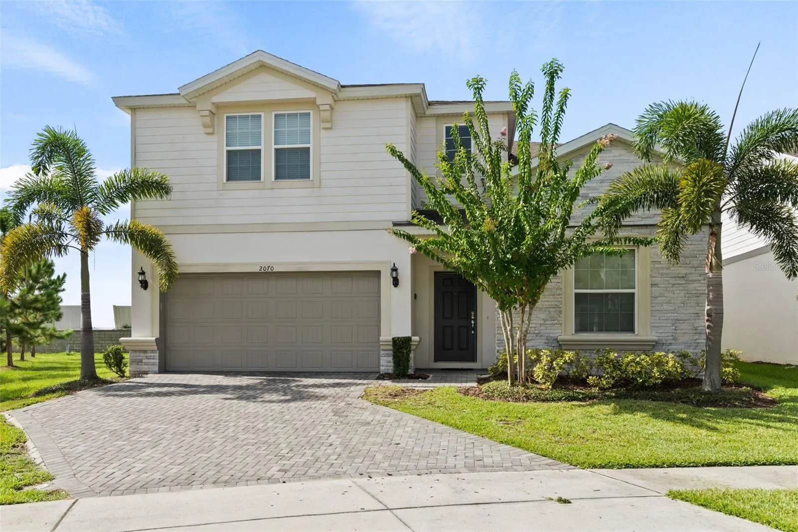 2070 LELANI CIR