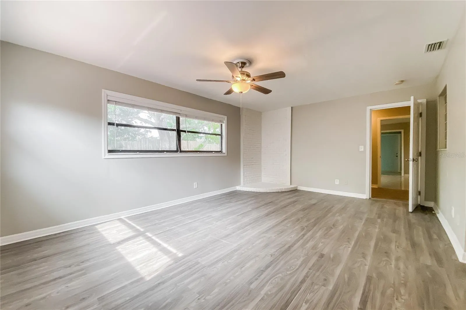 1524 SANDY LN
