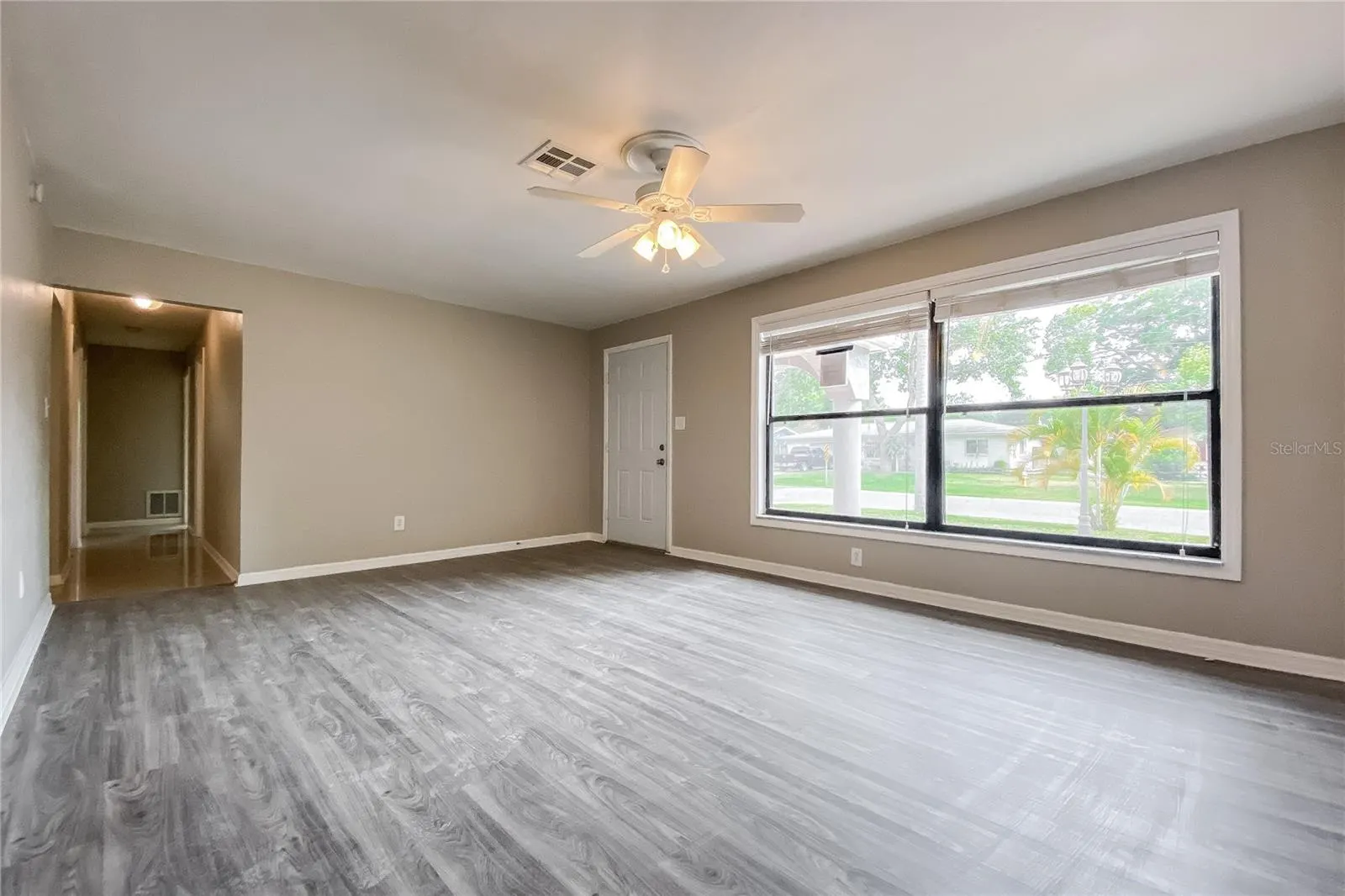 1524 SANDY LN