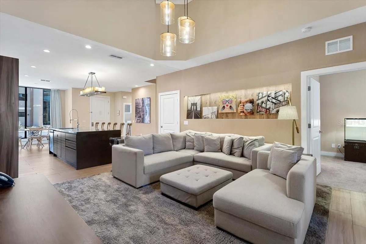 7541 BROOKLYN DR