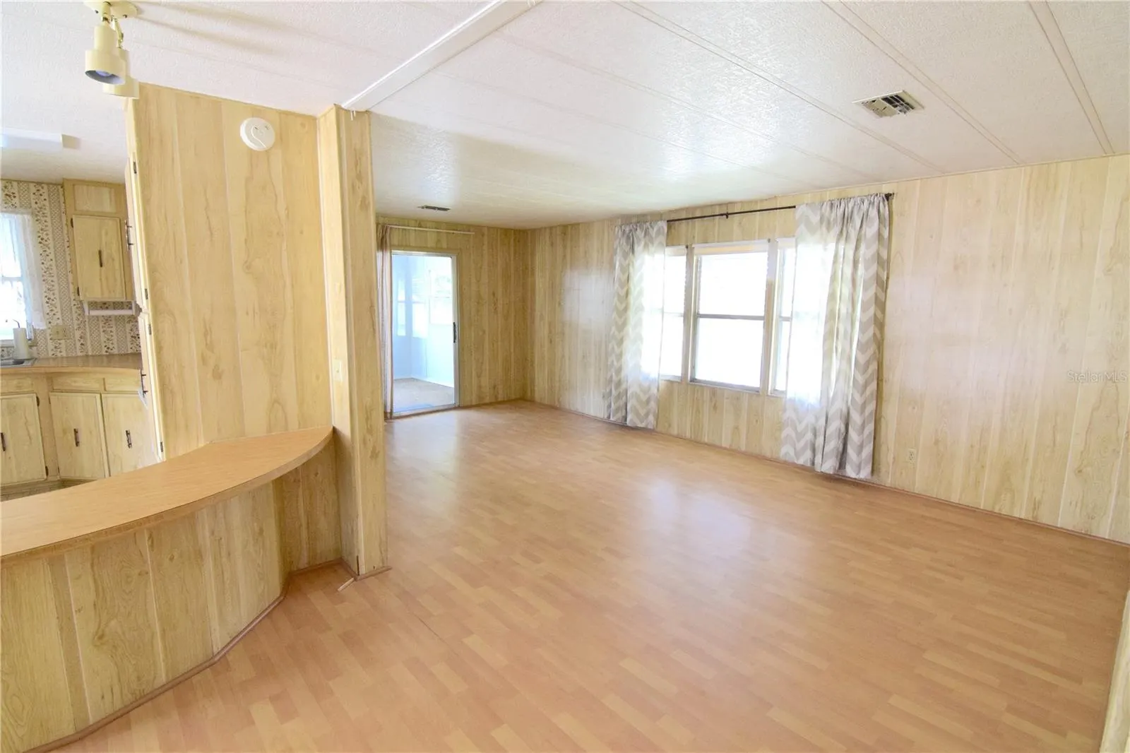 303 DEL RAY DR