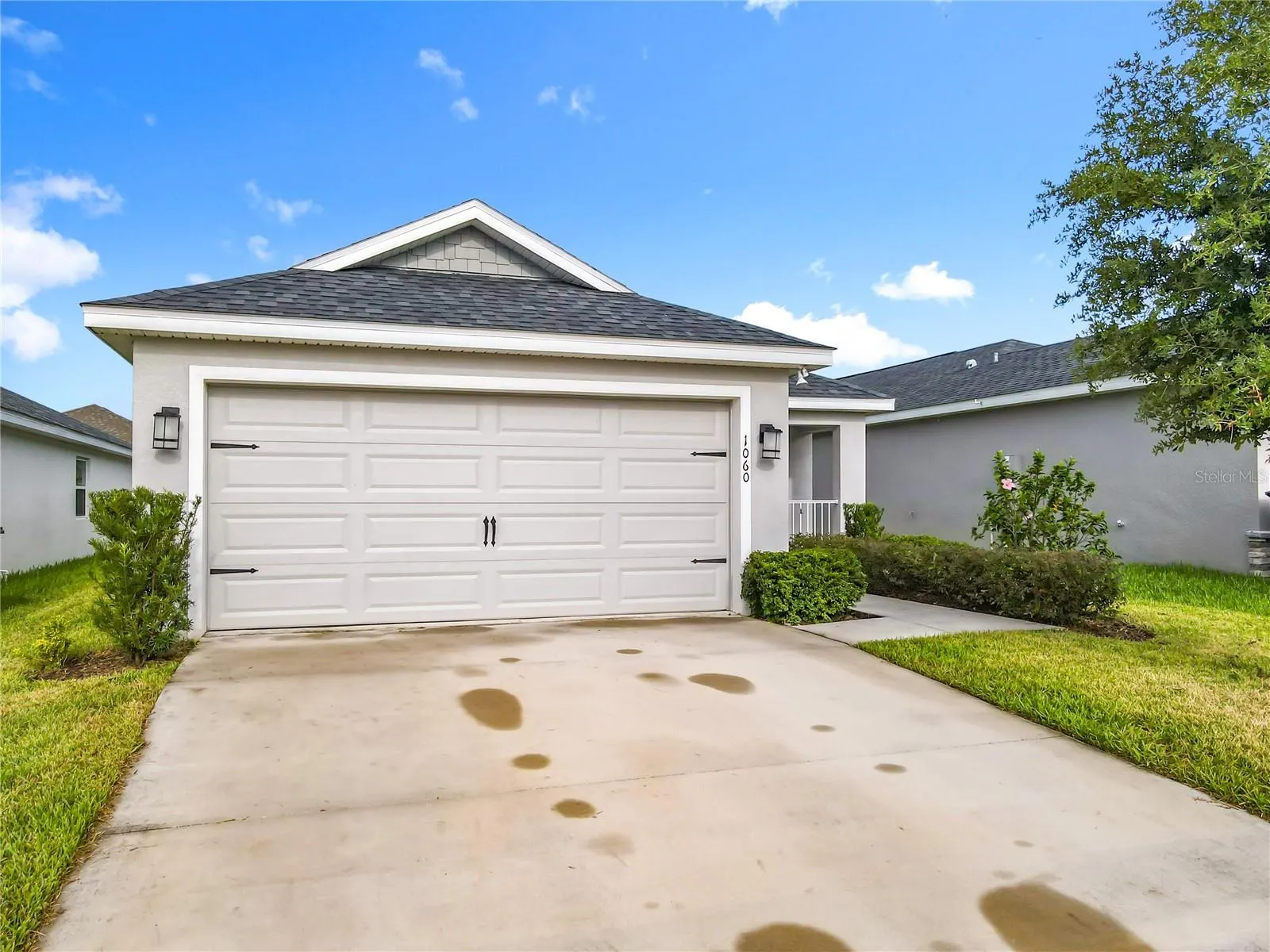 1060 CASCADE DR