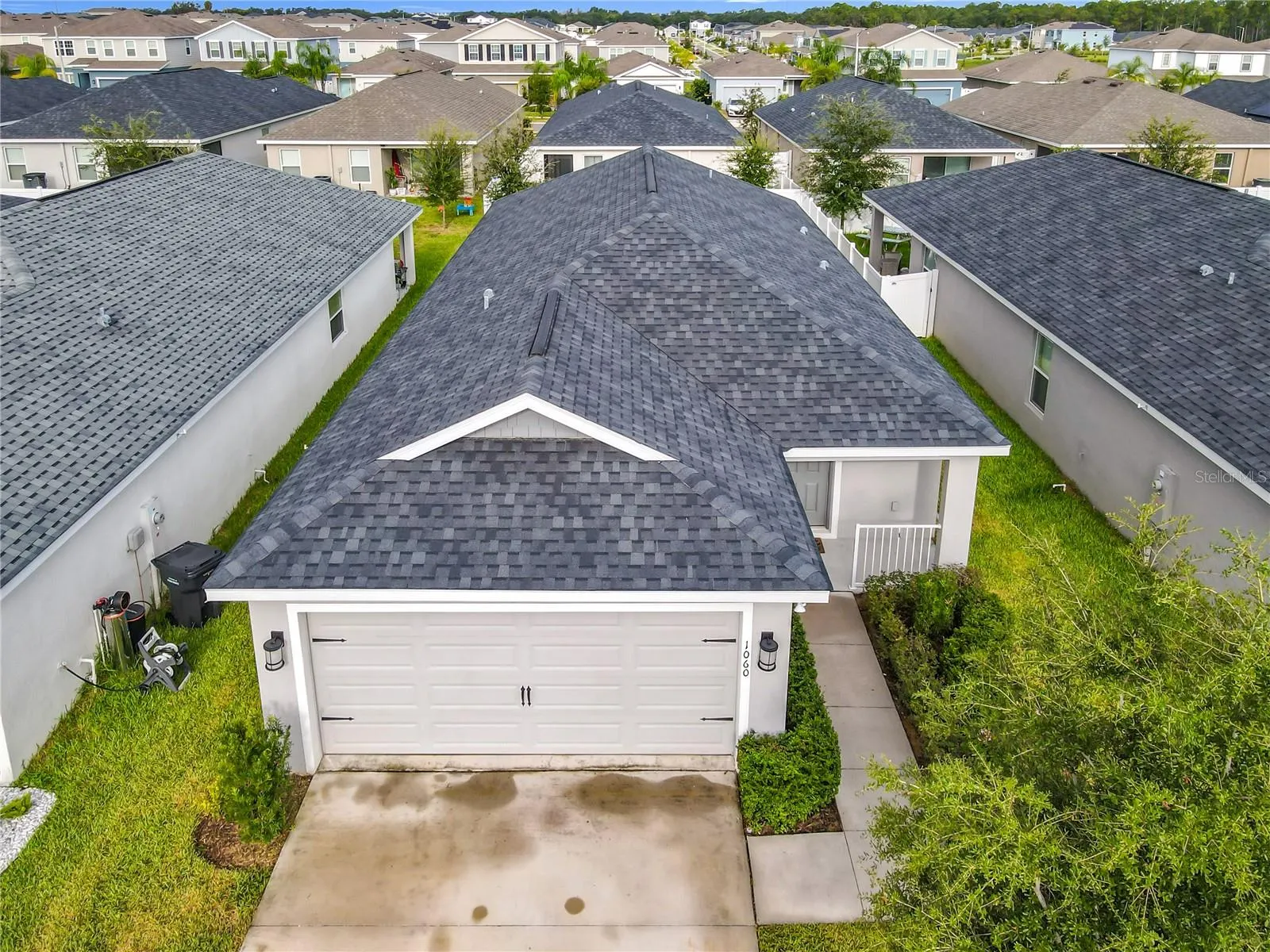 1060 CASCADE DR