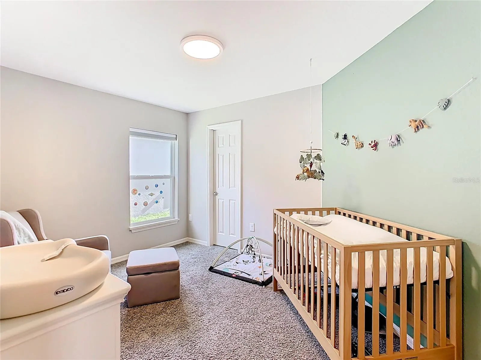 1060 CASCADE DR