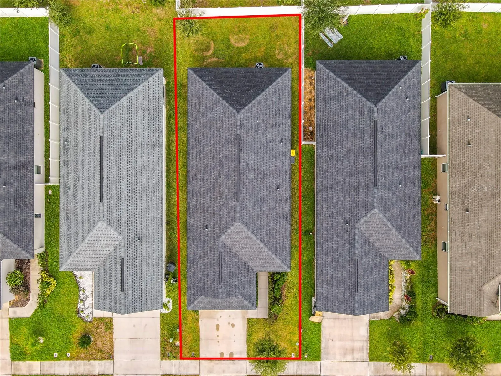 1060 CASCADE DR