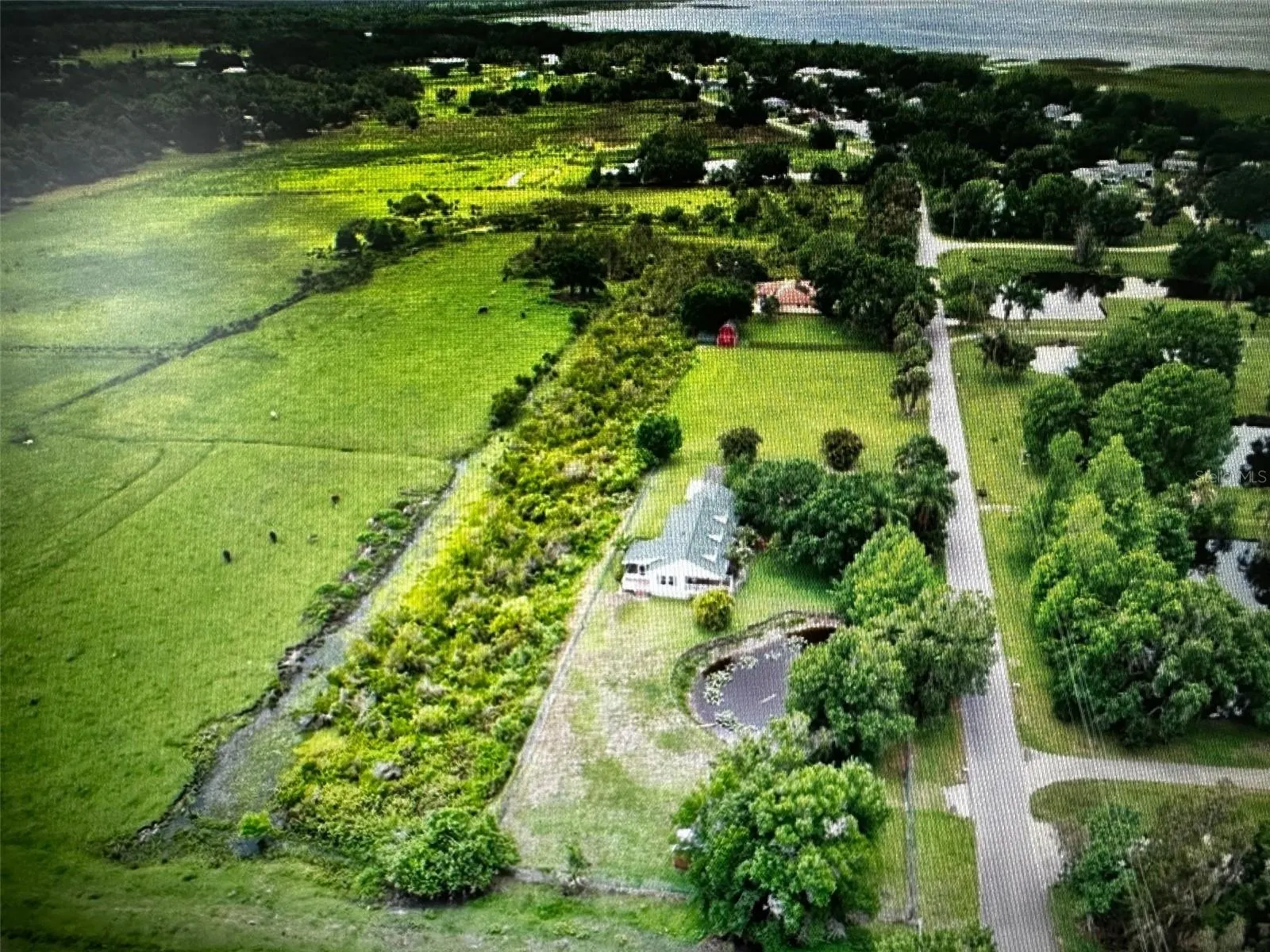 345 COWHOUSE RD