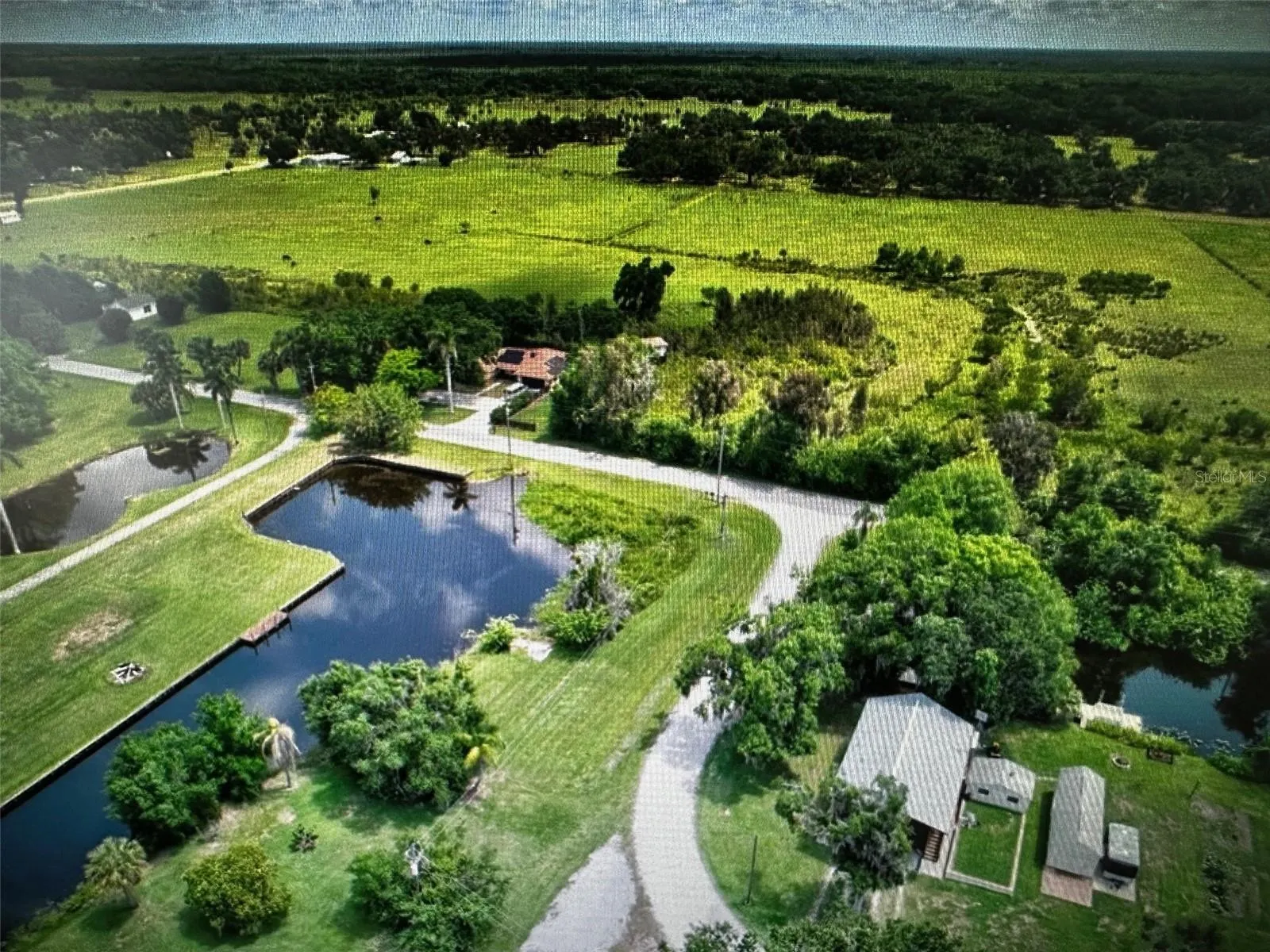 345 COWHOUSE RD