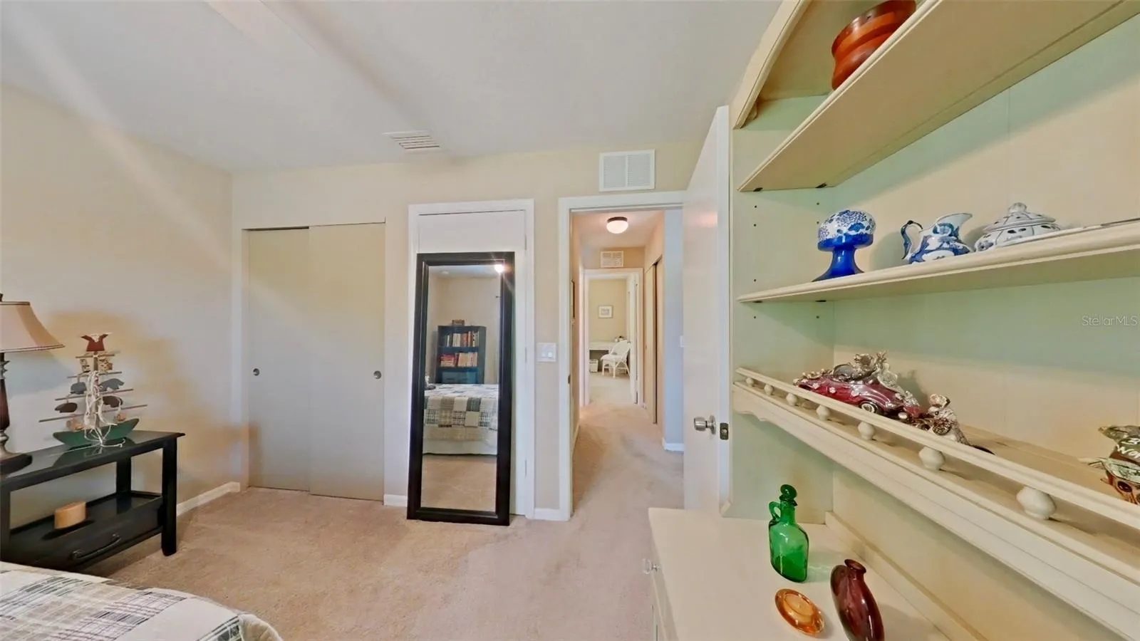 4608 BUTTERFLY LN
