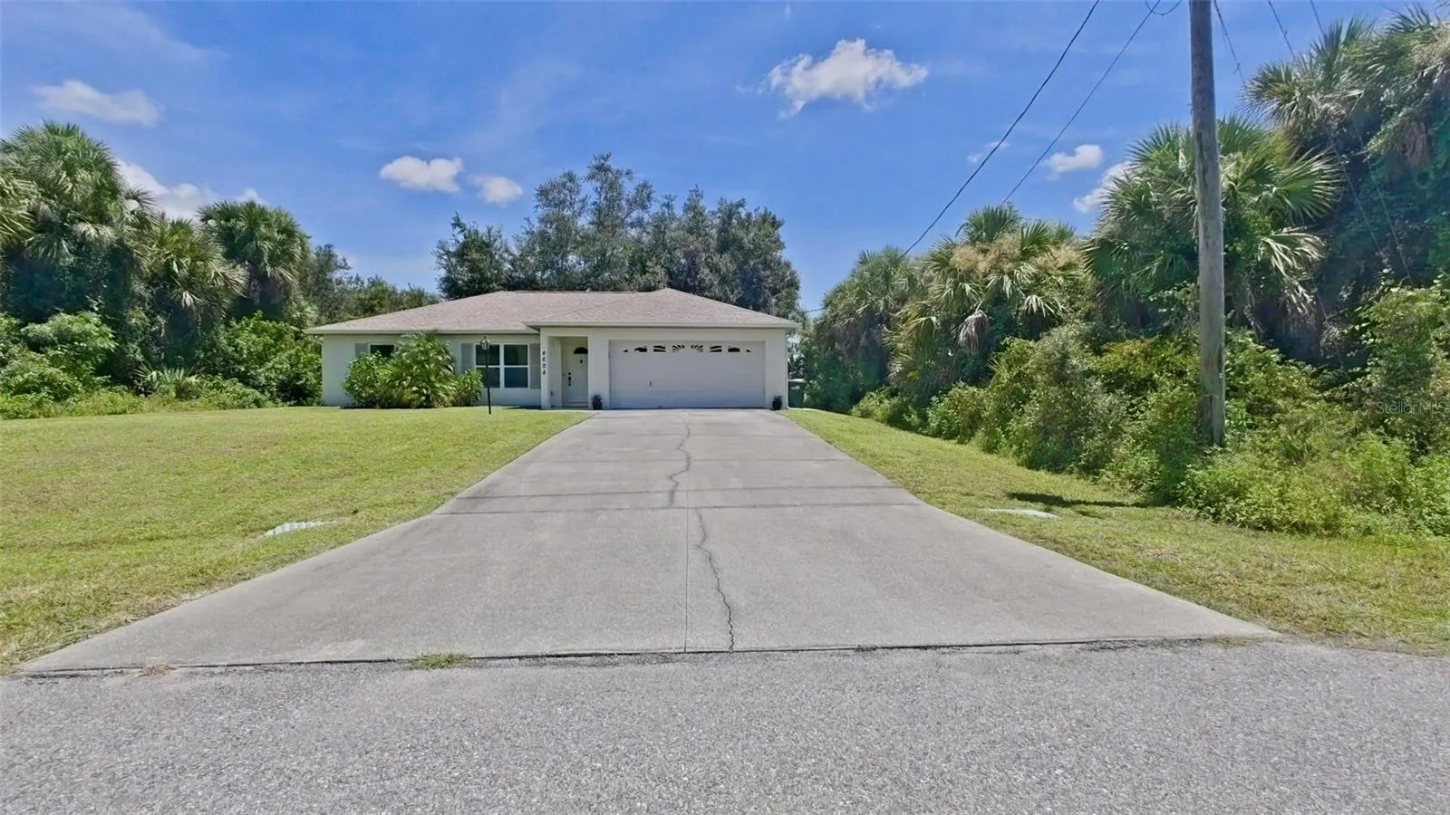 4608 BUTTERFLY LN