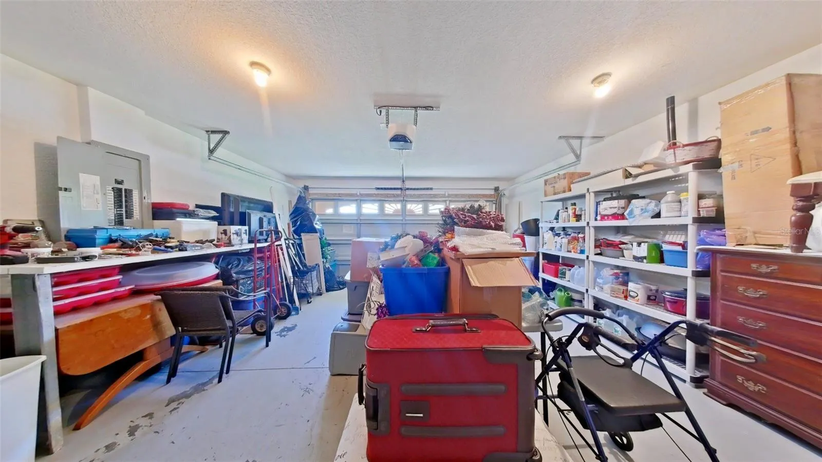 4608 BUTTERFLY LN