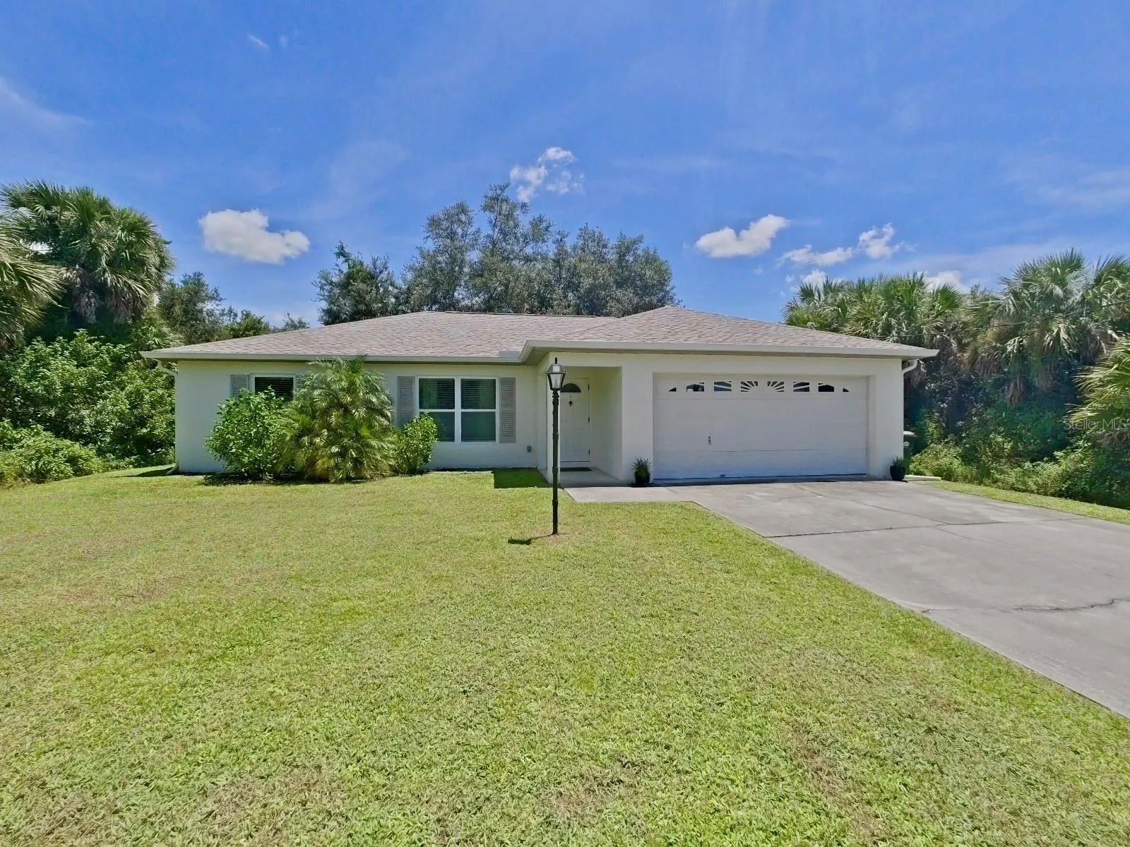 4608 BUTTERFLY LN