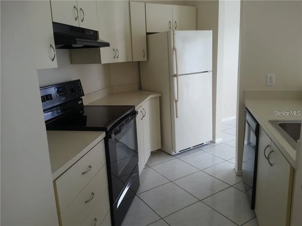 2516 WOODGATE BLVD #202, #202