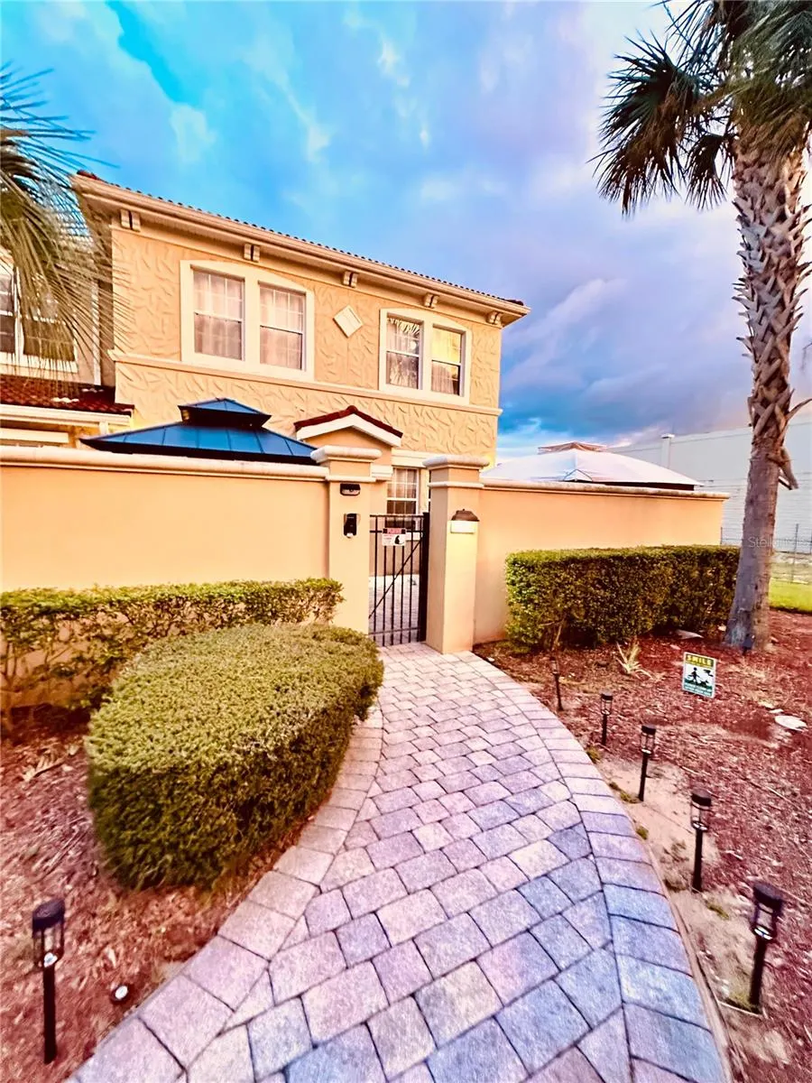3014 BELLA VISTA DR
