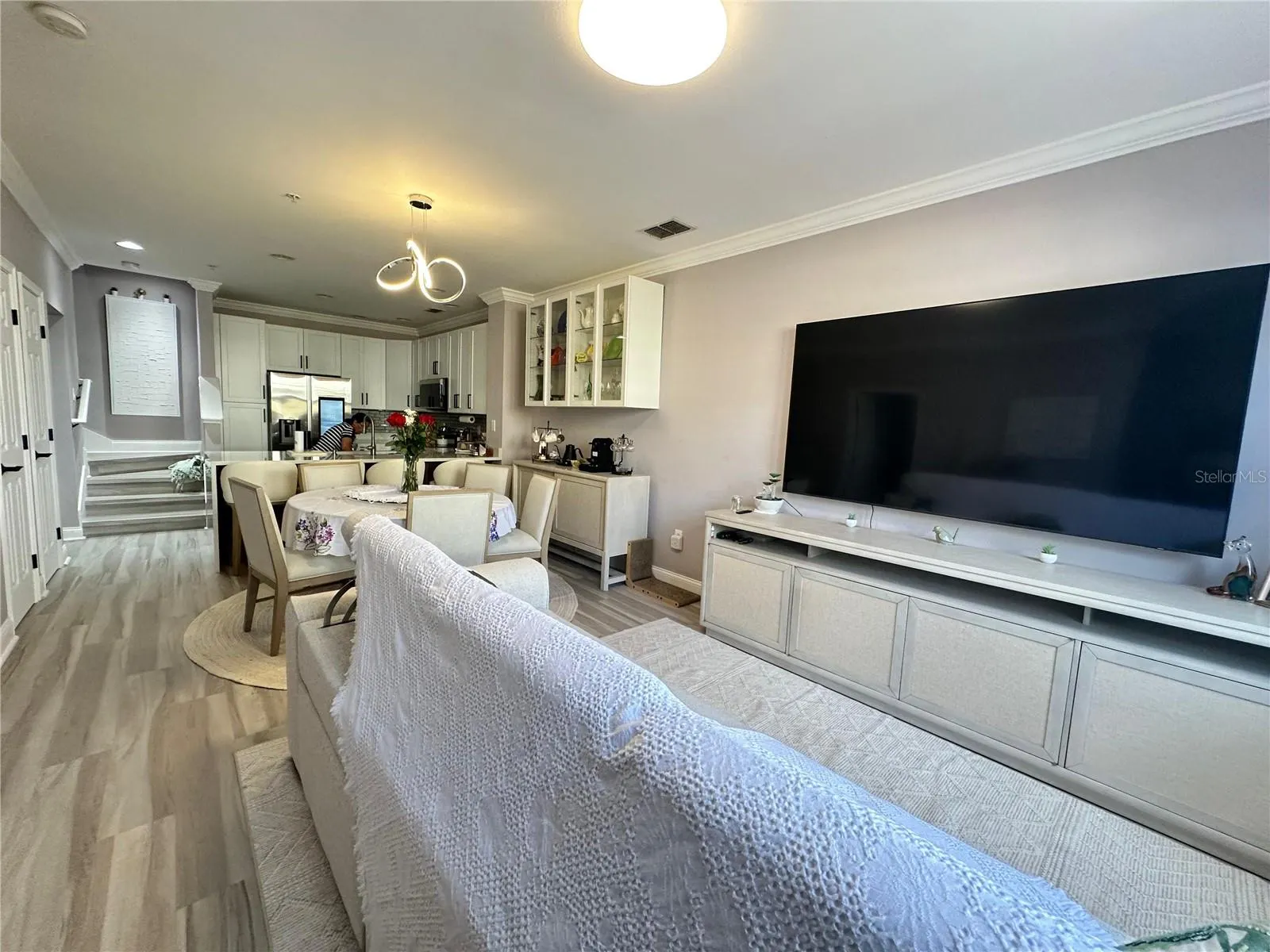 3014 BELLA VISTA DR