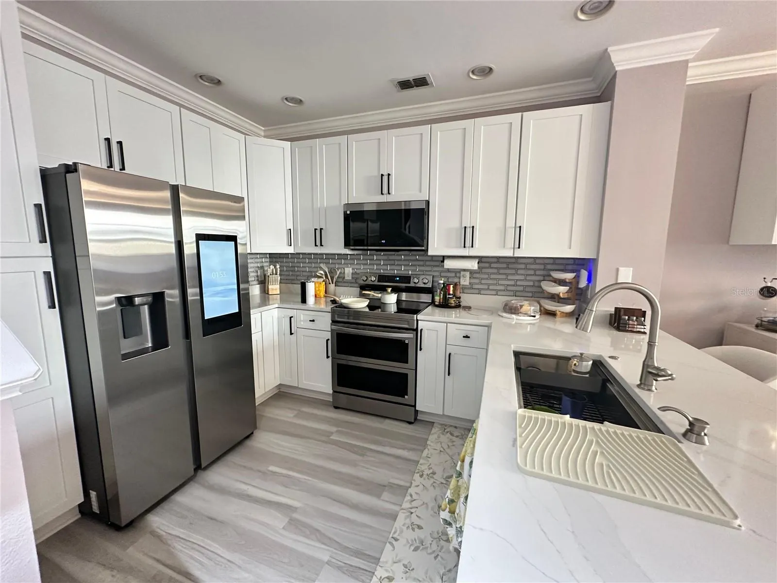 3014 BELLA VISTA DR