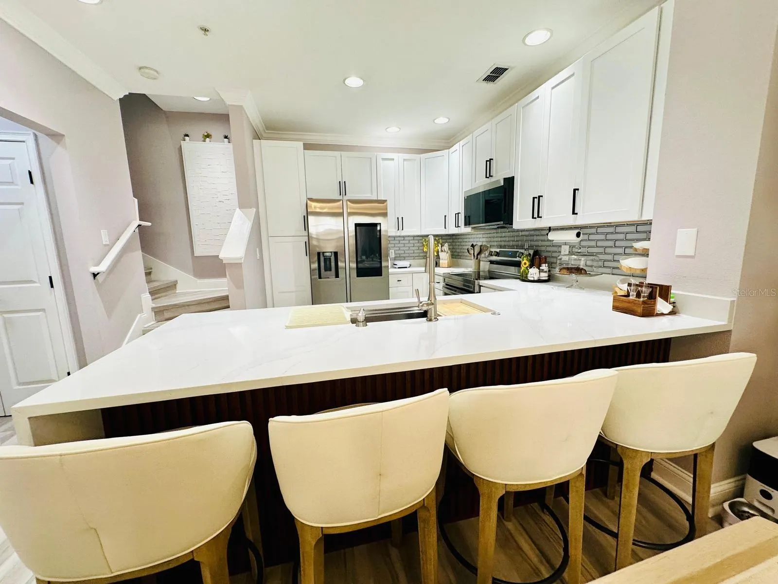 3014 BELLA VISTA DR