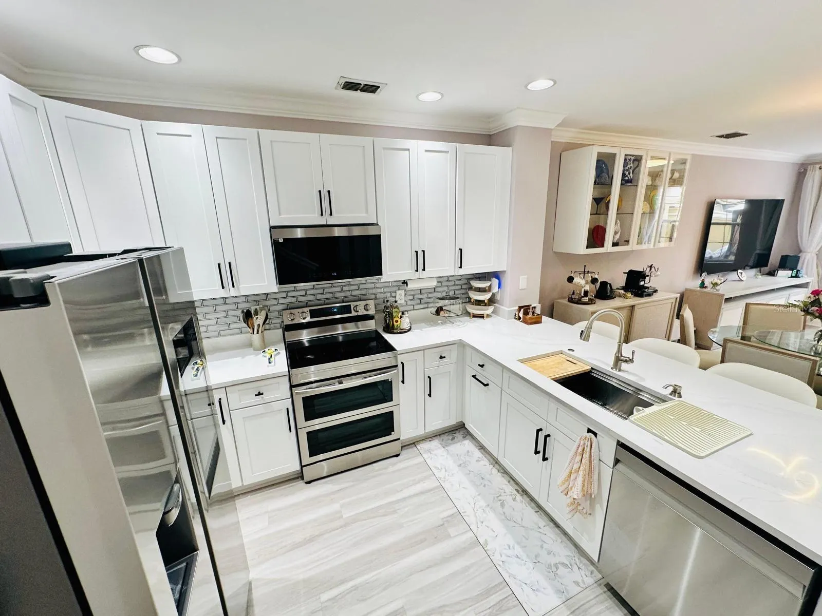 3014 BELLA VISTA DR