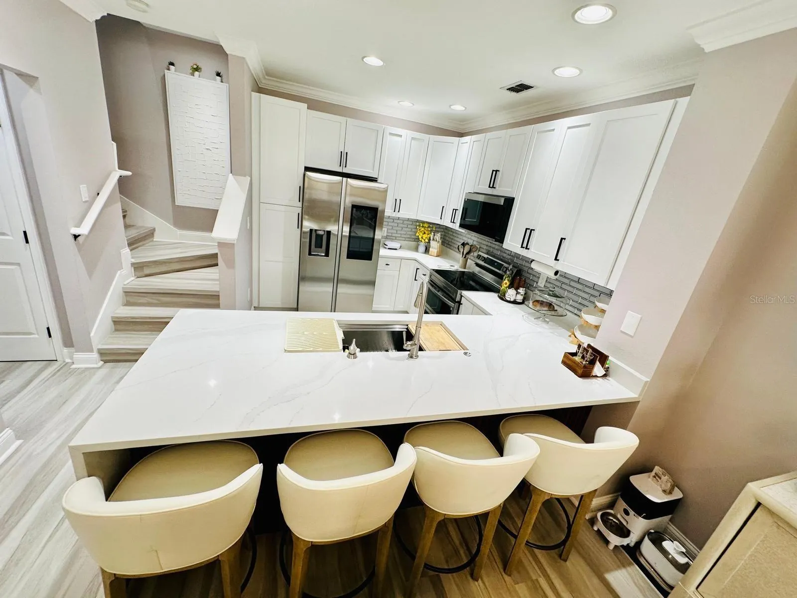 3014 BELLA VISTA DR