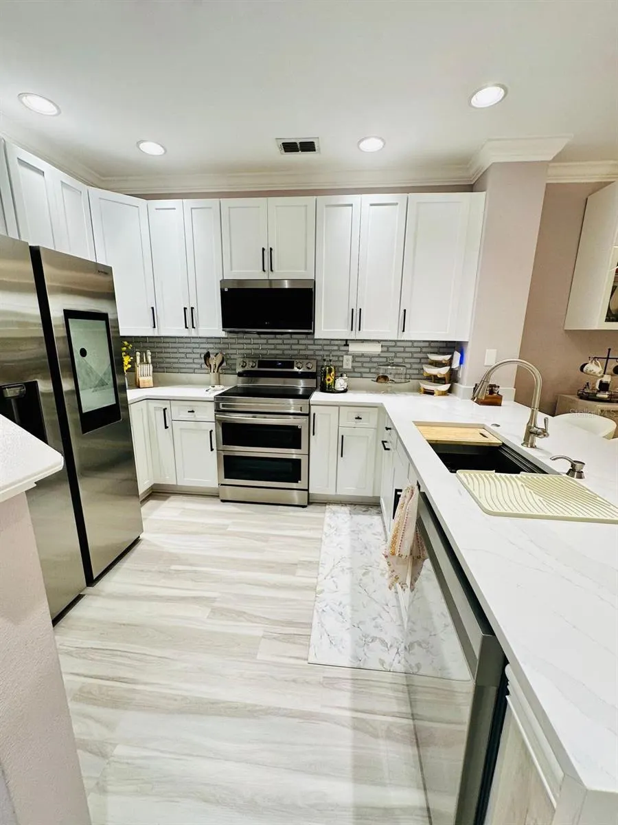 3014 BELLA VISTA DR
