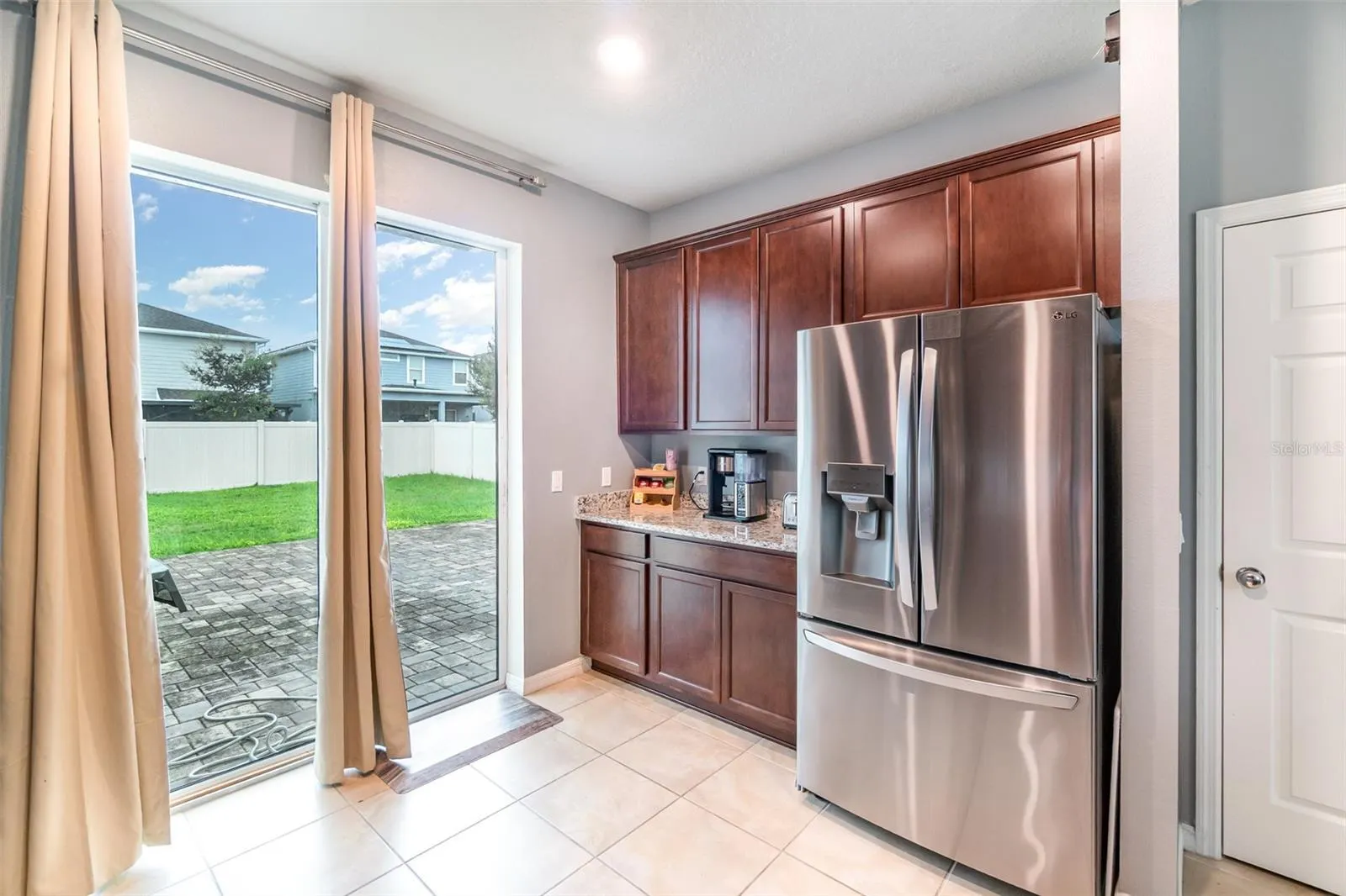 2266 BLUEBIRD PL