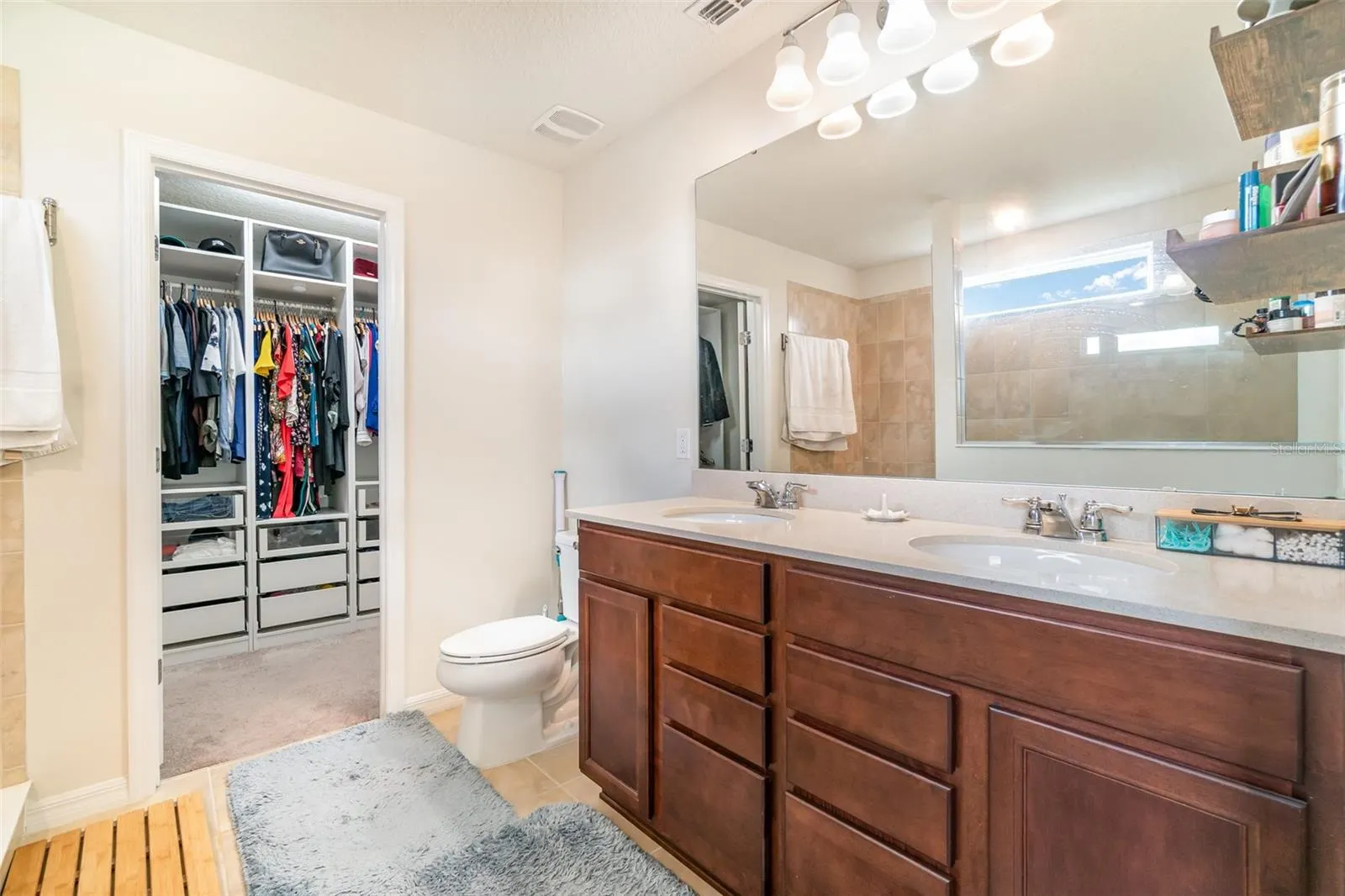 2266 BLUEBIRD PL