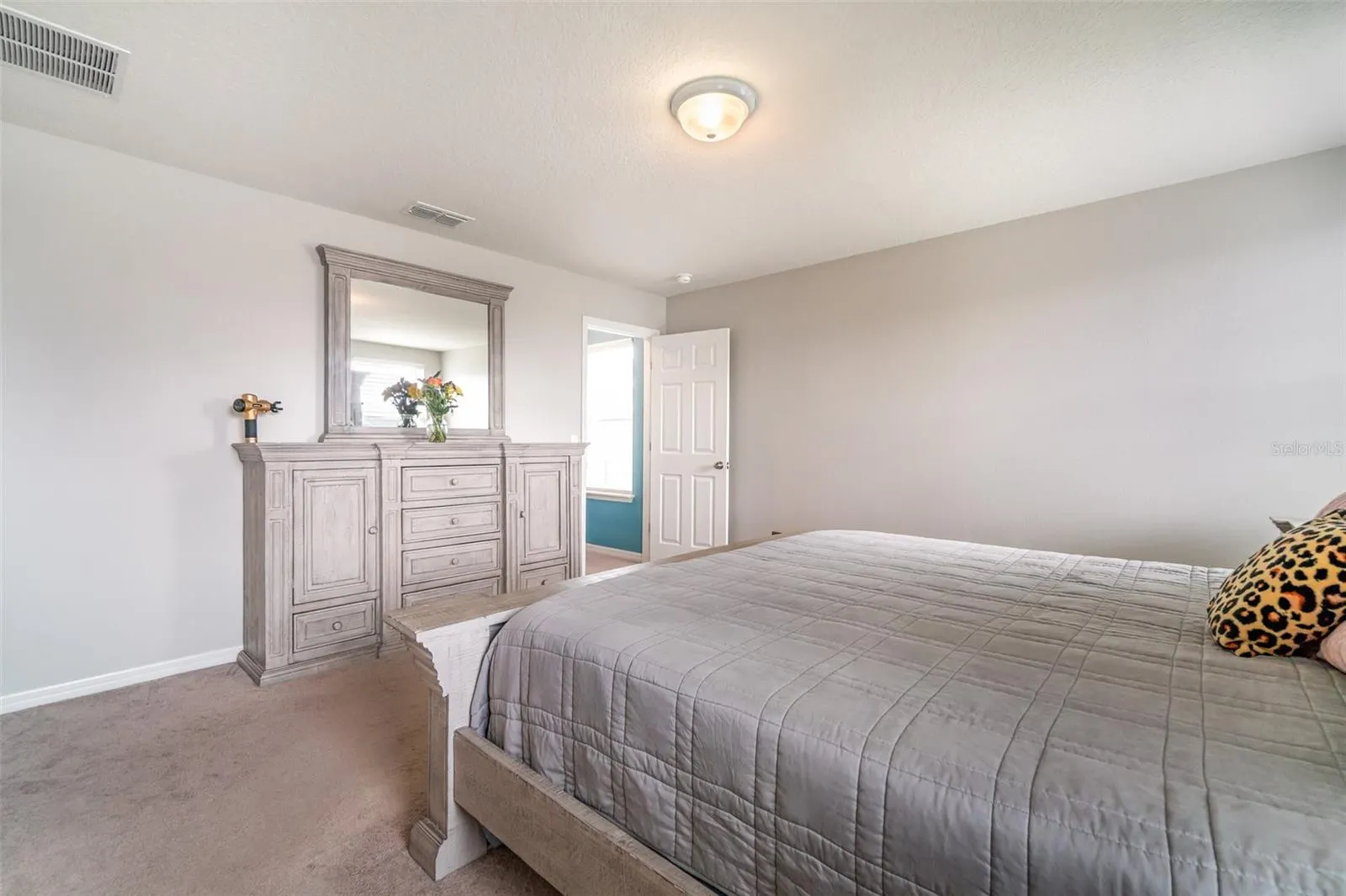 2266 BLUEBIRD PL