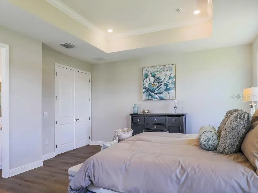 4021 MAGGIE LOOP