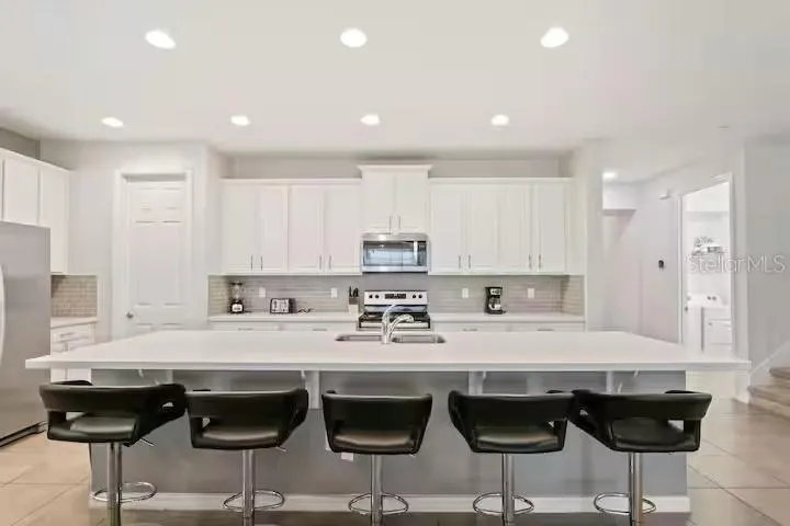 1552 NASSAU POINT TRL