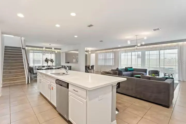 1552 NASSAU POINT TRL