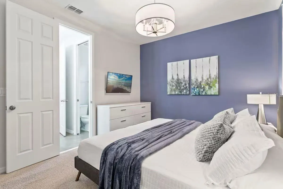 1552 NASSAU POINT TRL