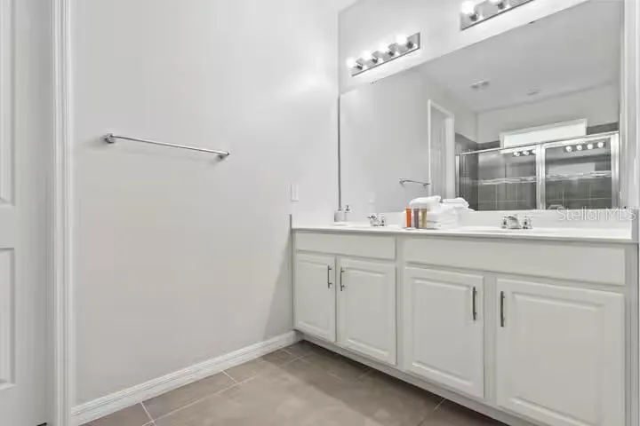 1552 NASSAU POINT TRL