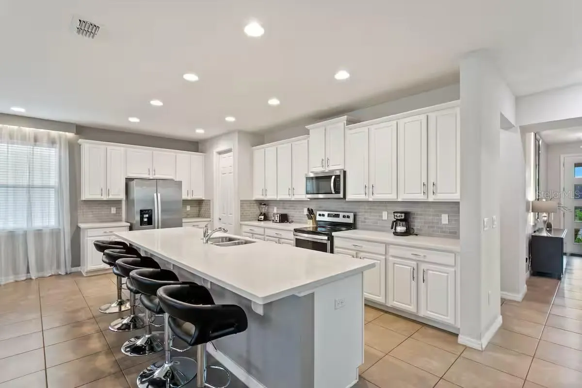 1552 NASSAU POINT TRL