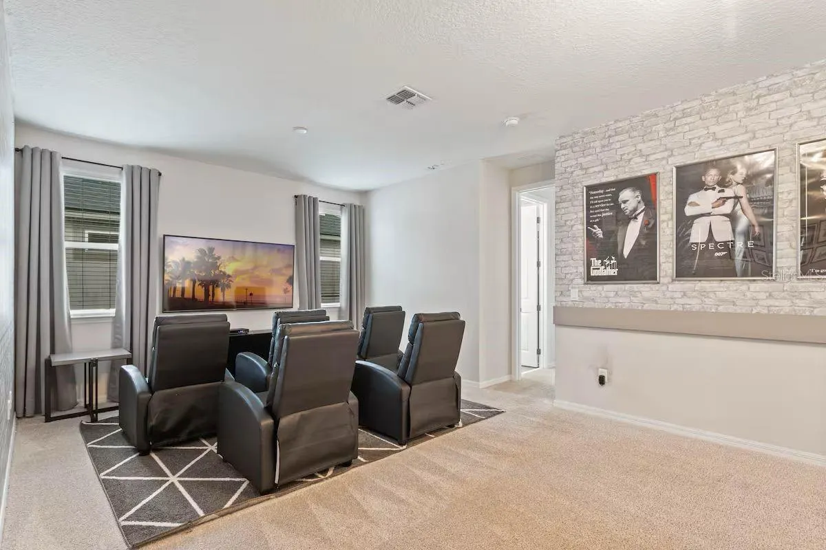 1552 NASSAU POINT TRL