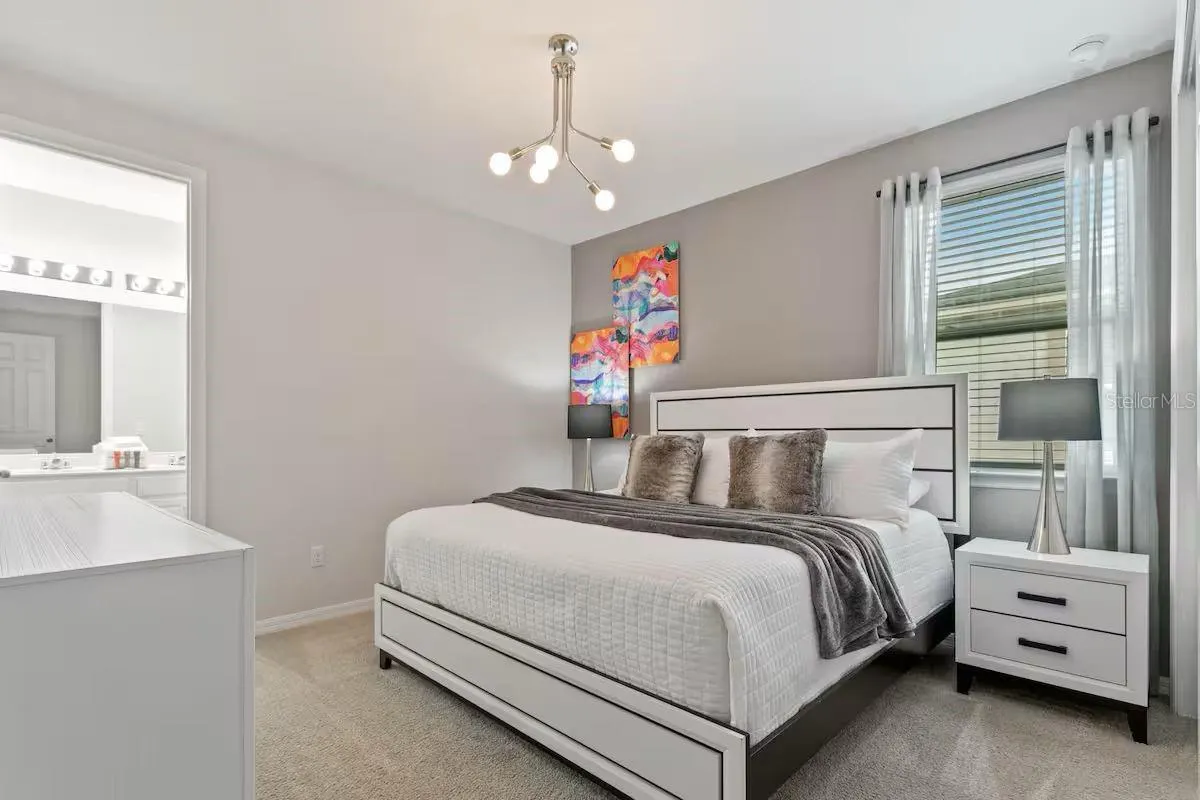 1552 NASSAU POINT TRL