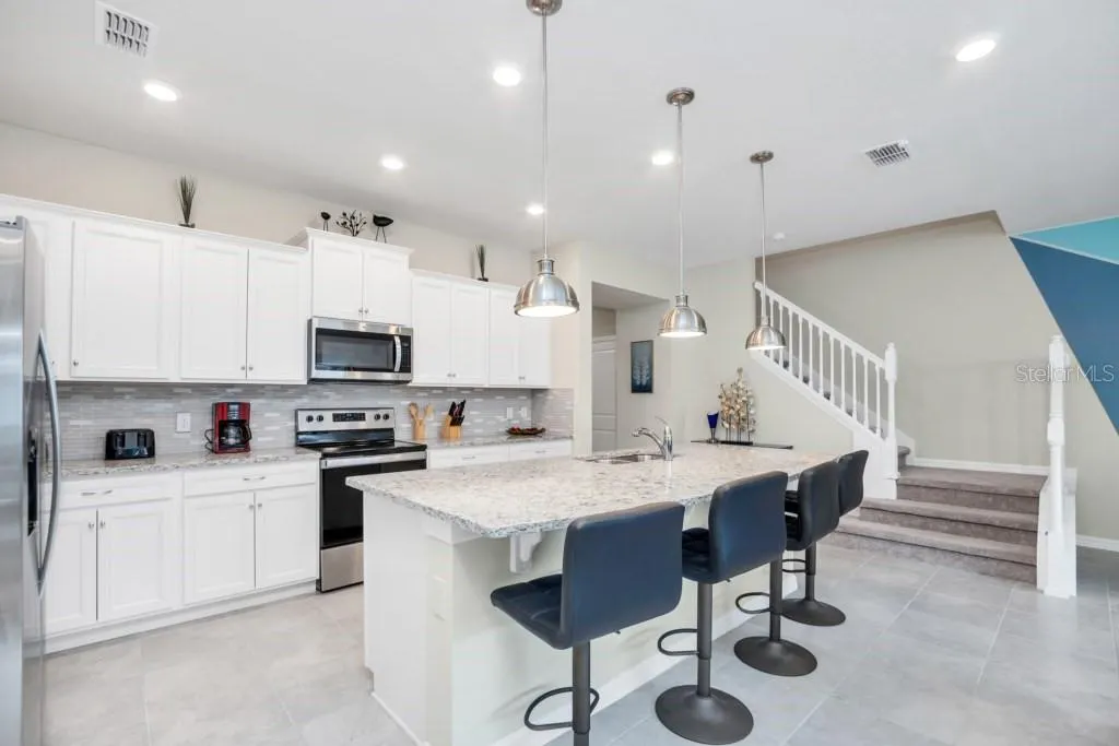 1320 LAVA TREE DR